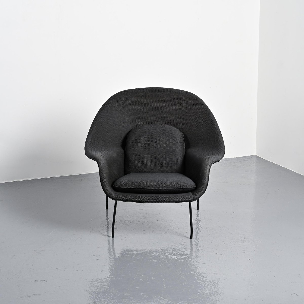 Womb Chair 2éme édition par Ero Saarinen, Knoll vers 1970 -photo-7