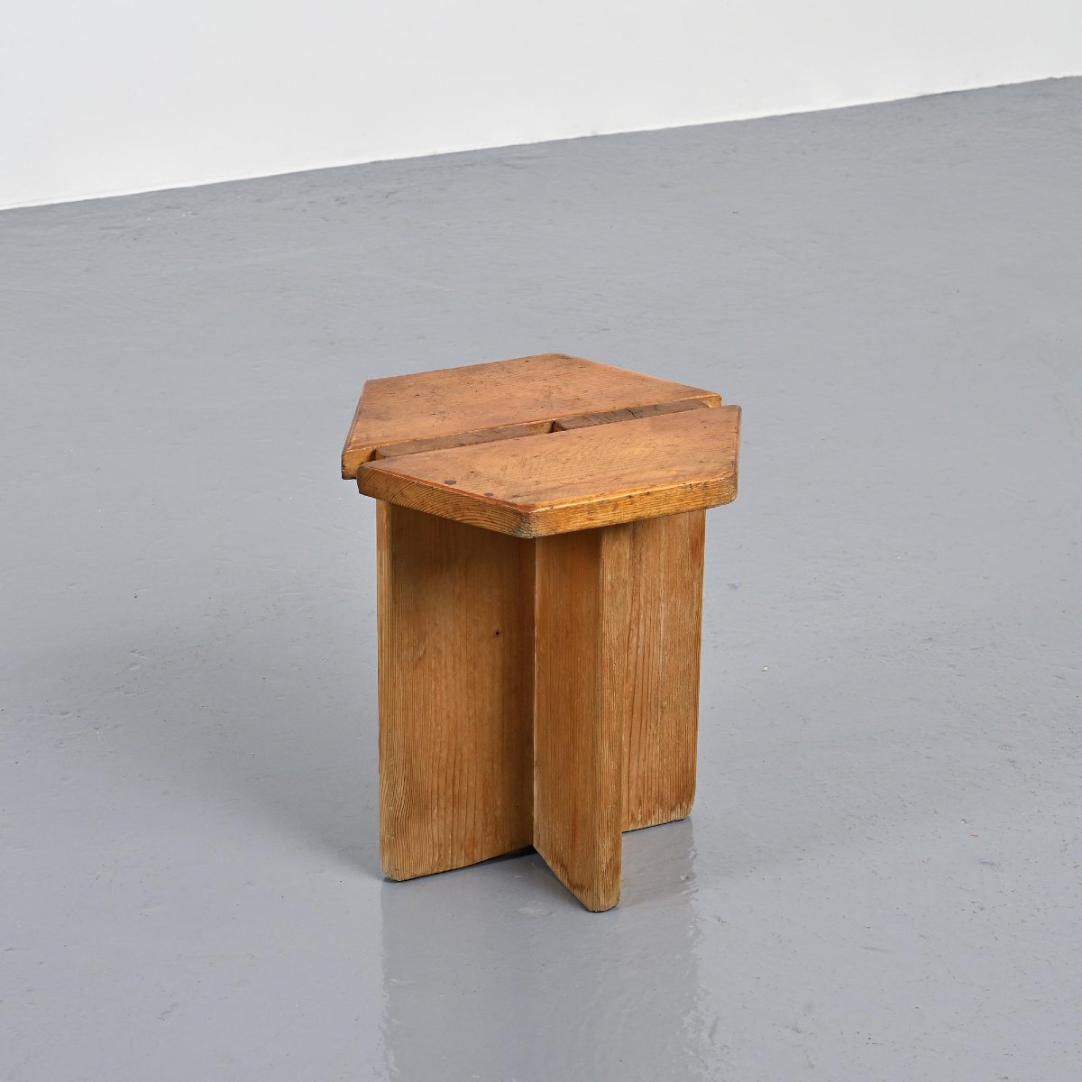 Tabouret par René Martin, Méribel Les Allues circa 1970-photo-2
