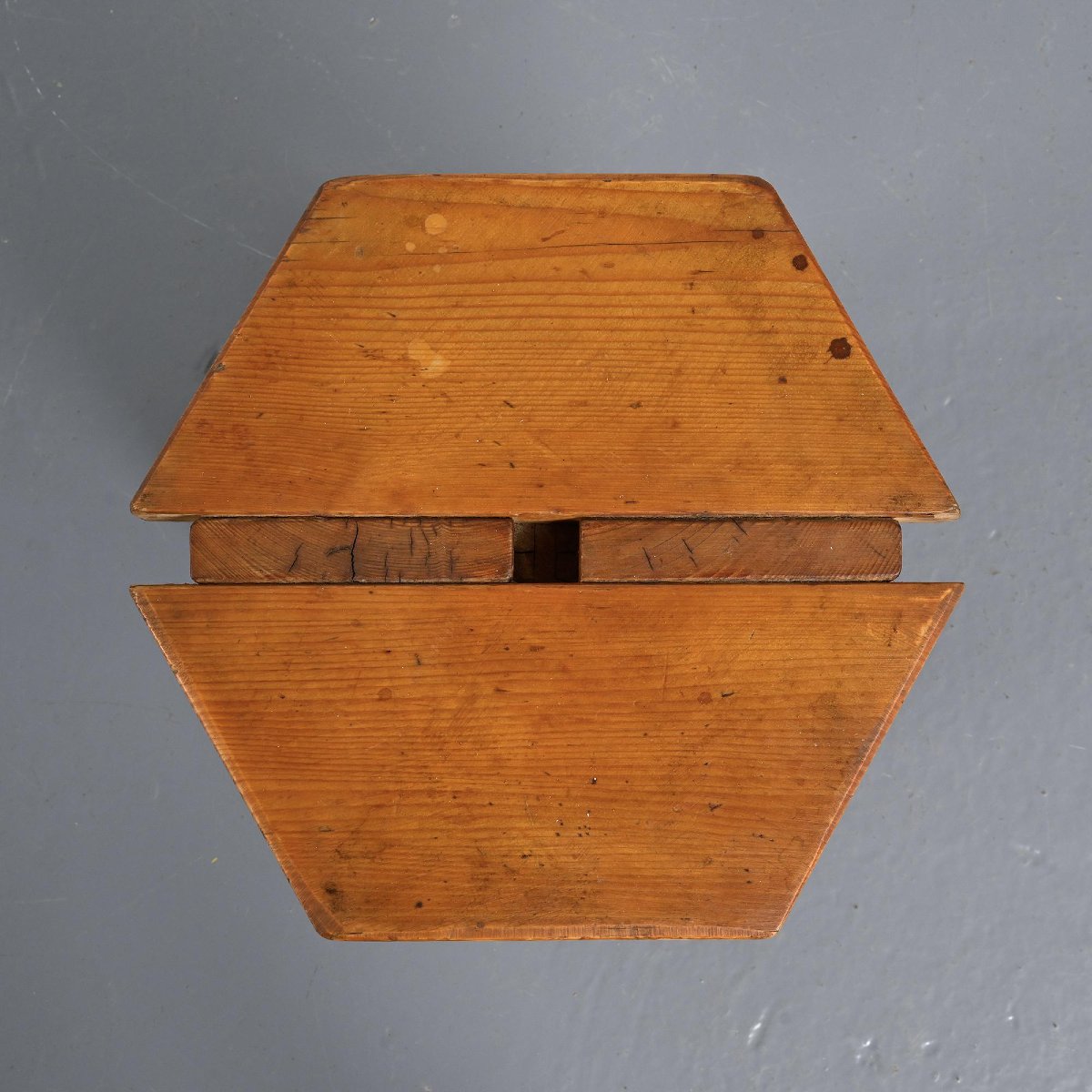 Tabouret par René Martin, Méribel Les Allues circa 1970-photo-1