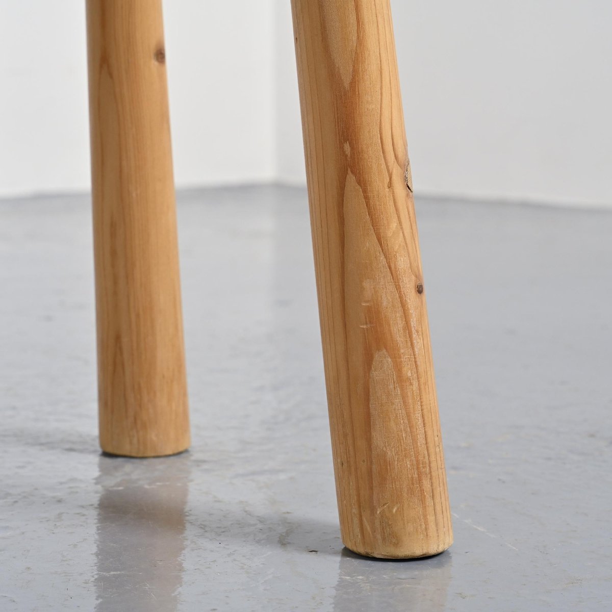Tabouret Massue par Charlotte Perriand, années 1960-photo-4