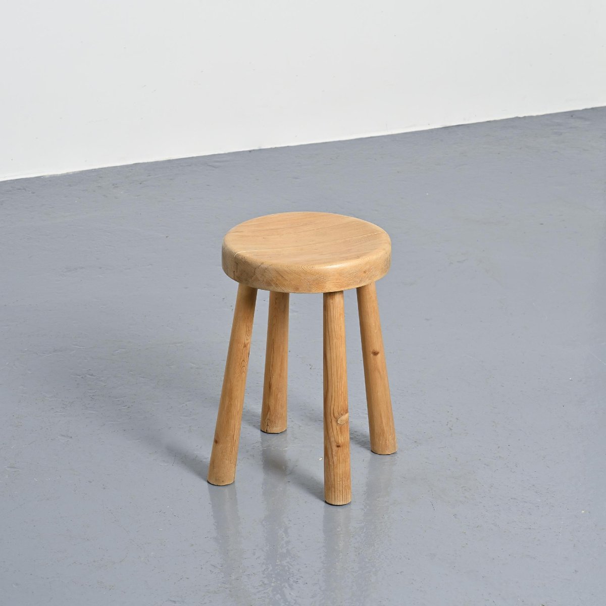 Tabouret Massue par Charlotte Perriand, années 1960