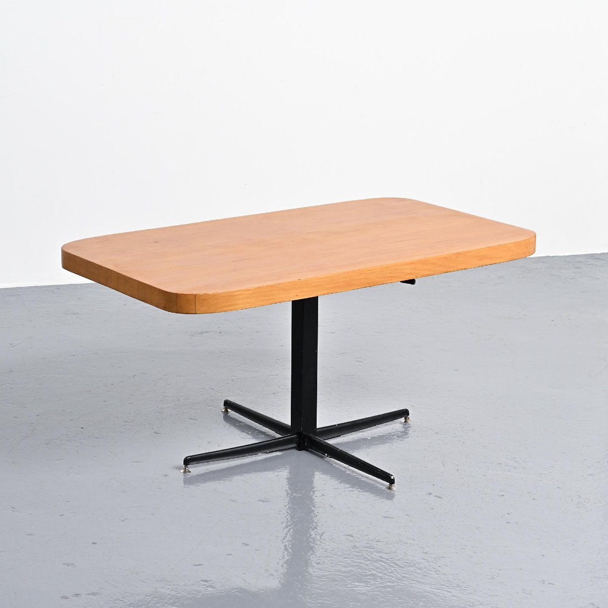  Table Monte et Baisse pour les Arcs, par Charlotte Perriand circa 1975-photo-6