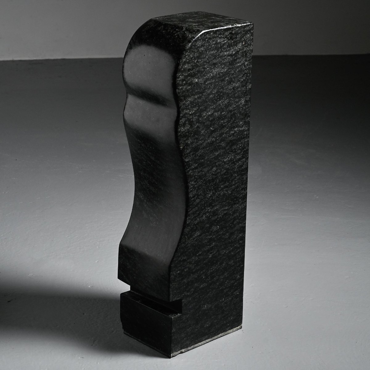 Abstract Sculpture In Diabase By Robert Neuhauser, Switzerland, Circa 1985 -photo-4