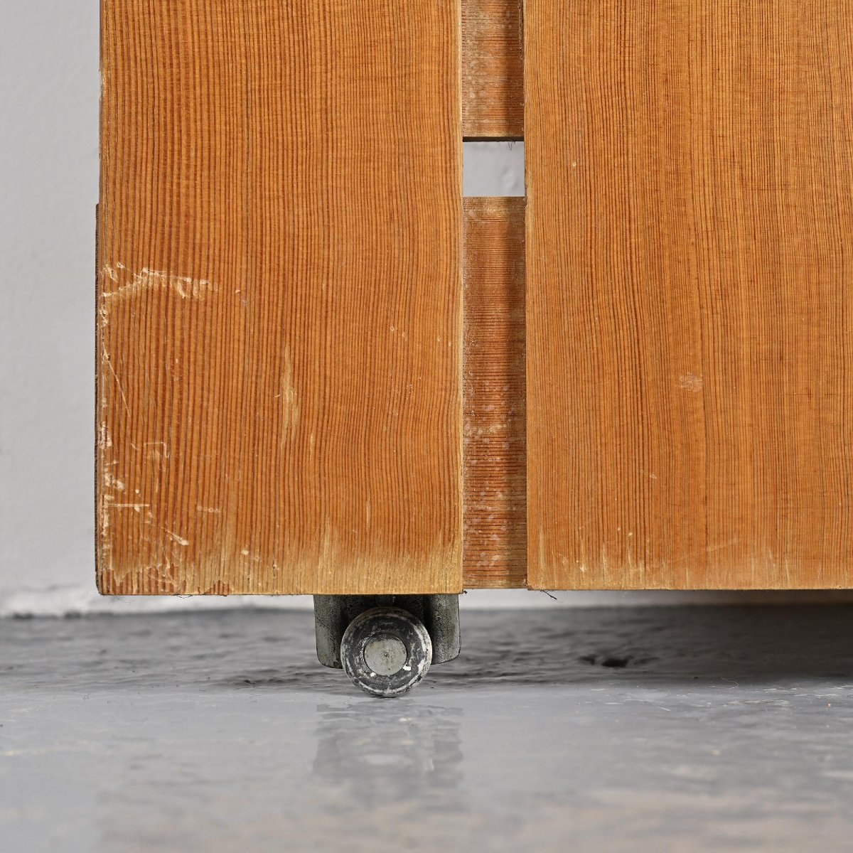 Panneau coulissant, Charlotte Perriand pour l'Hôtel La Cascade, Les Arcs 1600 -photo-3
