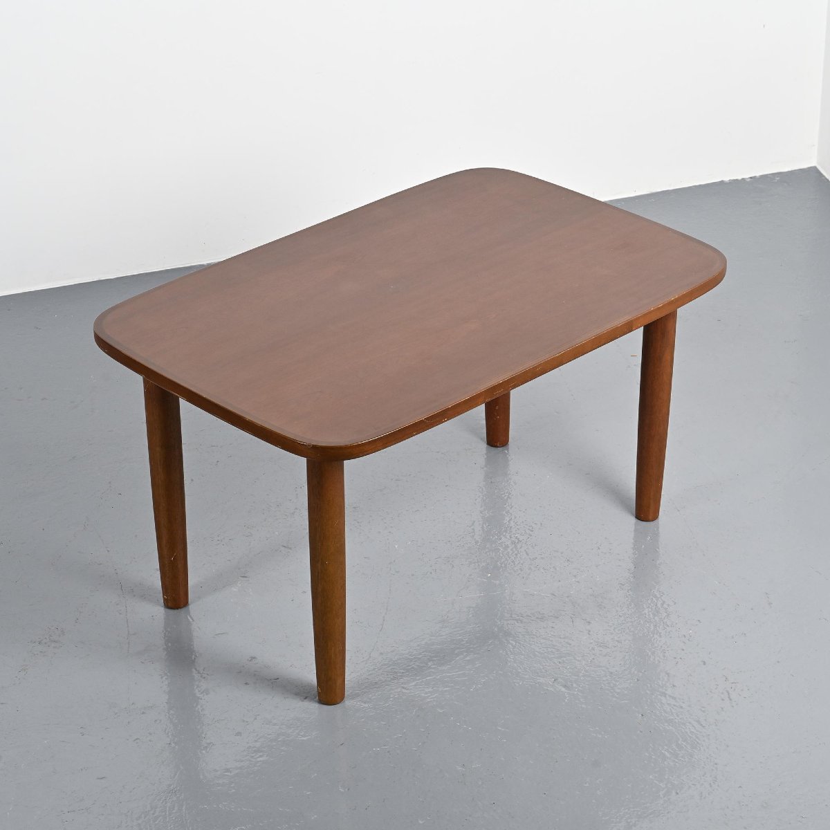 Table T-2671 par Sori Yanagi, Tendo, 1972-photo-4