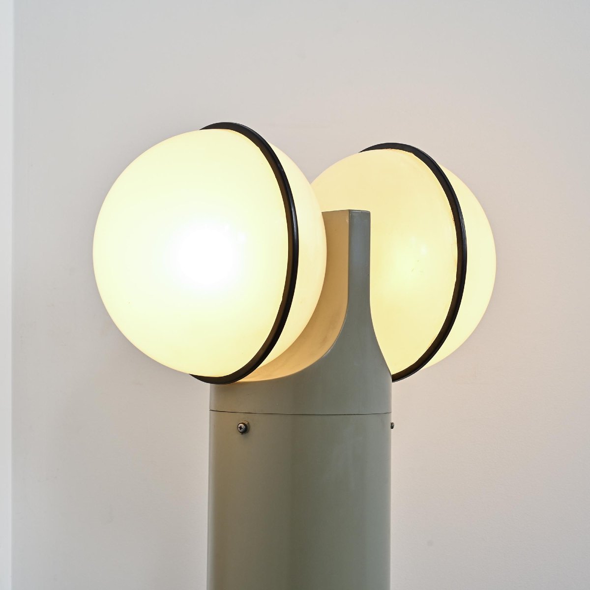 Lampadaire Totem 42035 par Gae Aulenti, Stilnovo, 1976 -photo-2