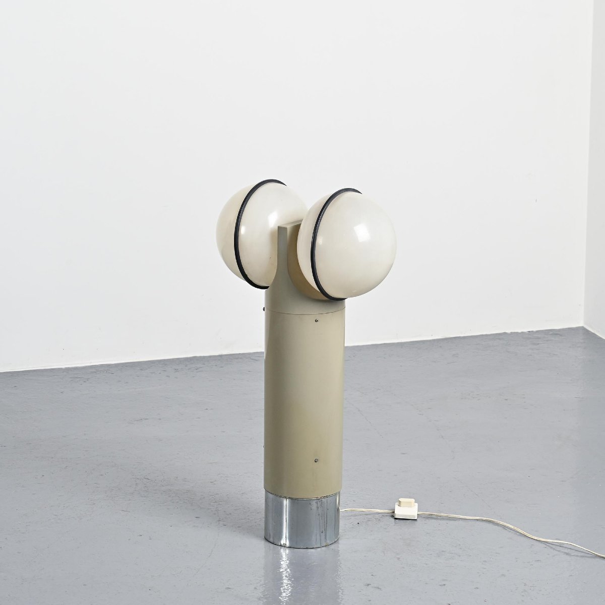 Lampadaire Totem 42035 par Gae Aulenti, Stilnovo, 1976 -photo-2