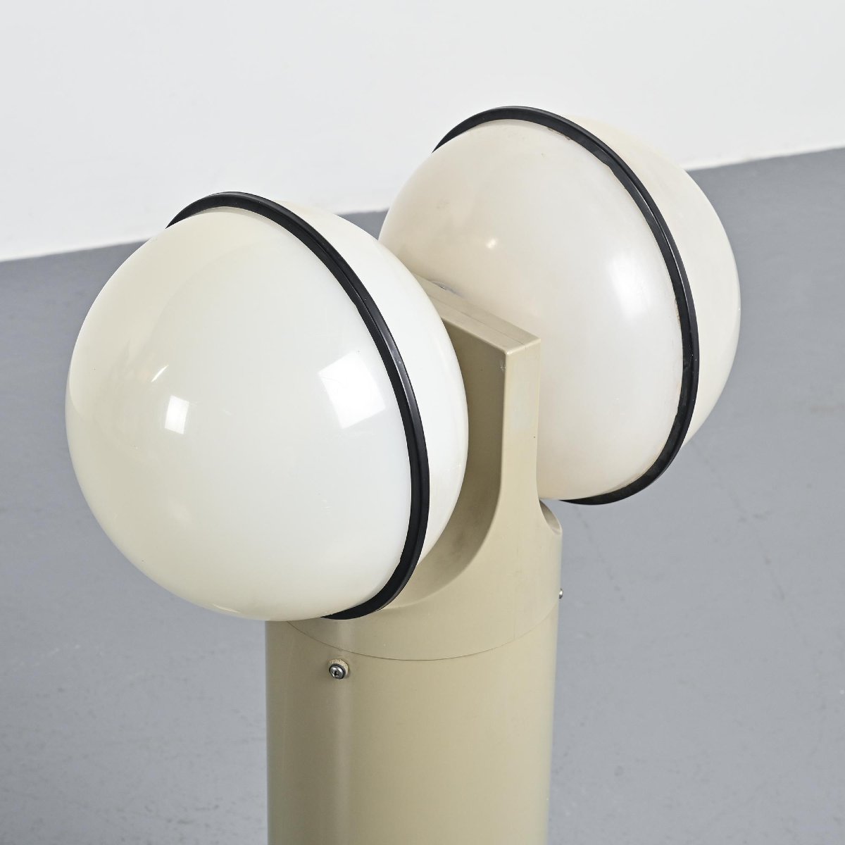 Lampadaire Totem 42035 par Gae Aulenti, Stilnovo, 1976 -photo-5