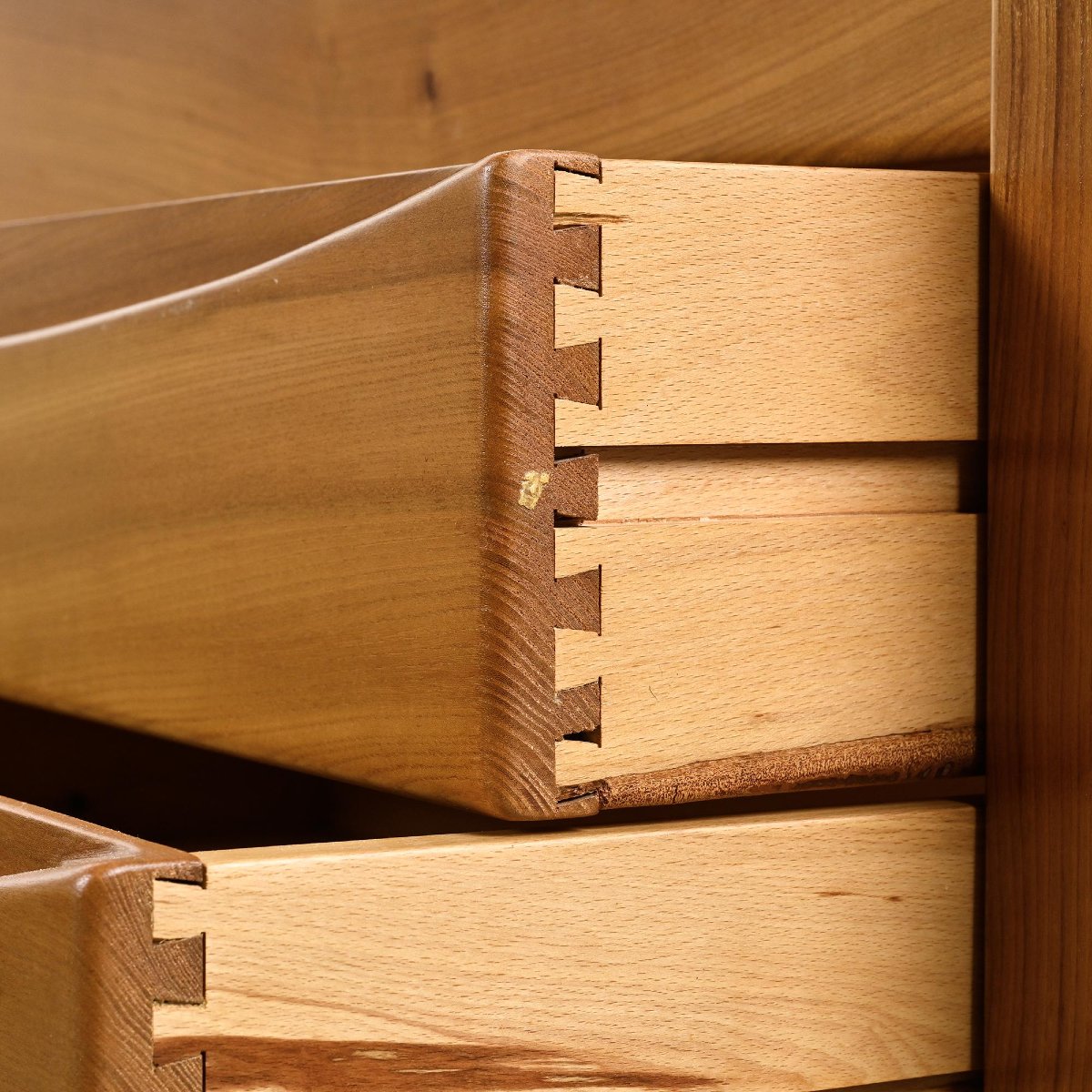 Solid Elm Chest Of Drawers, Maison Regain-photo-3