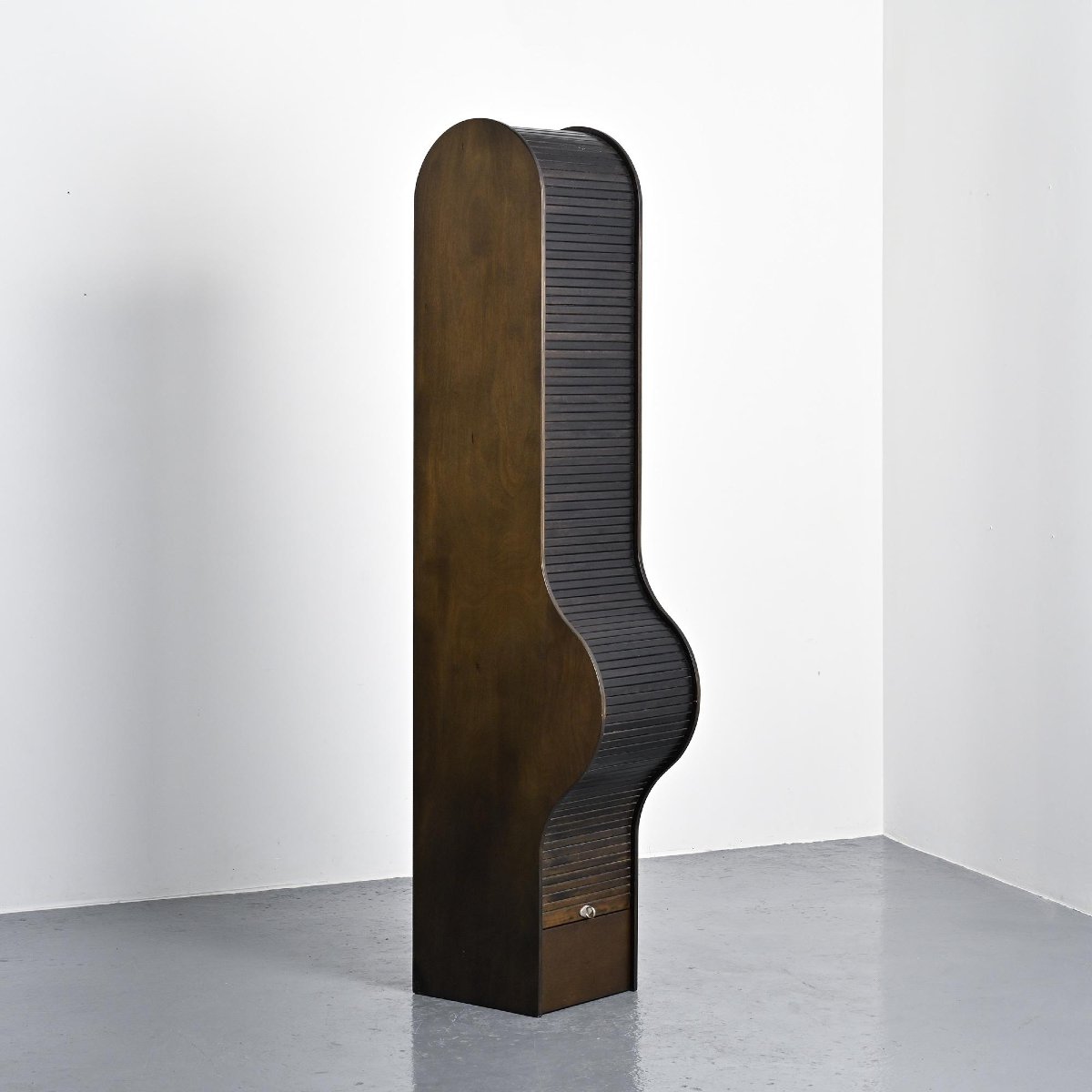 Model 5822 Roll-top Secretary By Klaus Vogt For Thut Möbel, Circa 1970 -photo-3