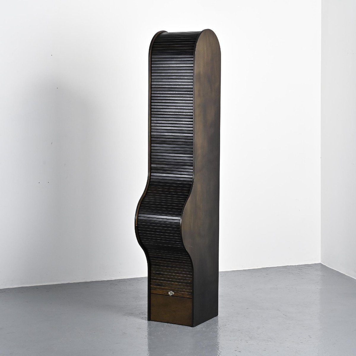 Model 5822 Roll-top Secretary By Klaus Vogt For Thut Möbel, Circa 1970 