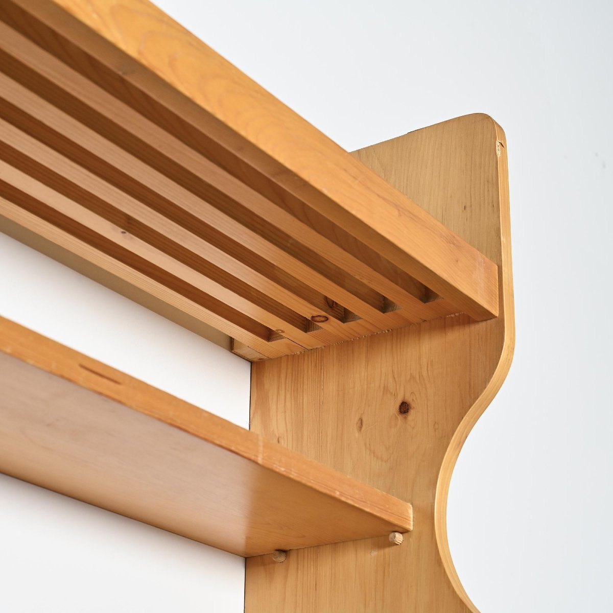 Pine Wall Shelf, Les Arcs 1800, Circa 1970 -photo-4