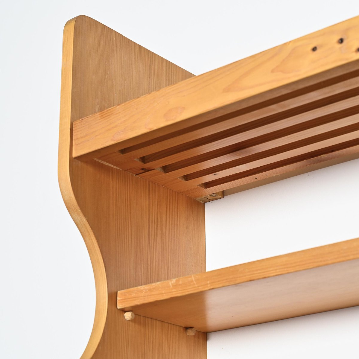 Pine Wall Shelf, Les Arcs 1800, Circa 1970 -photo-4