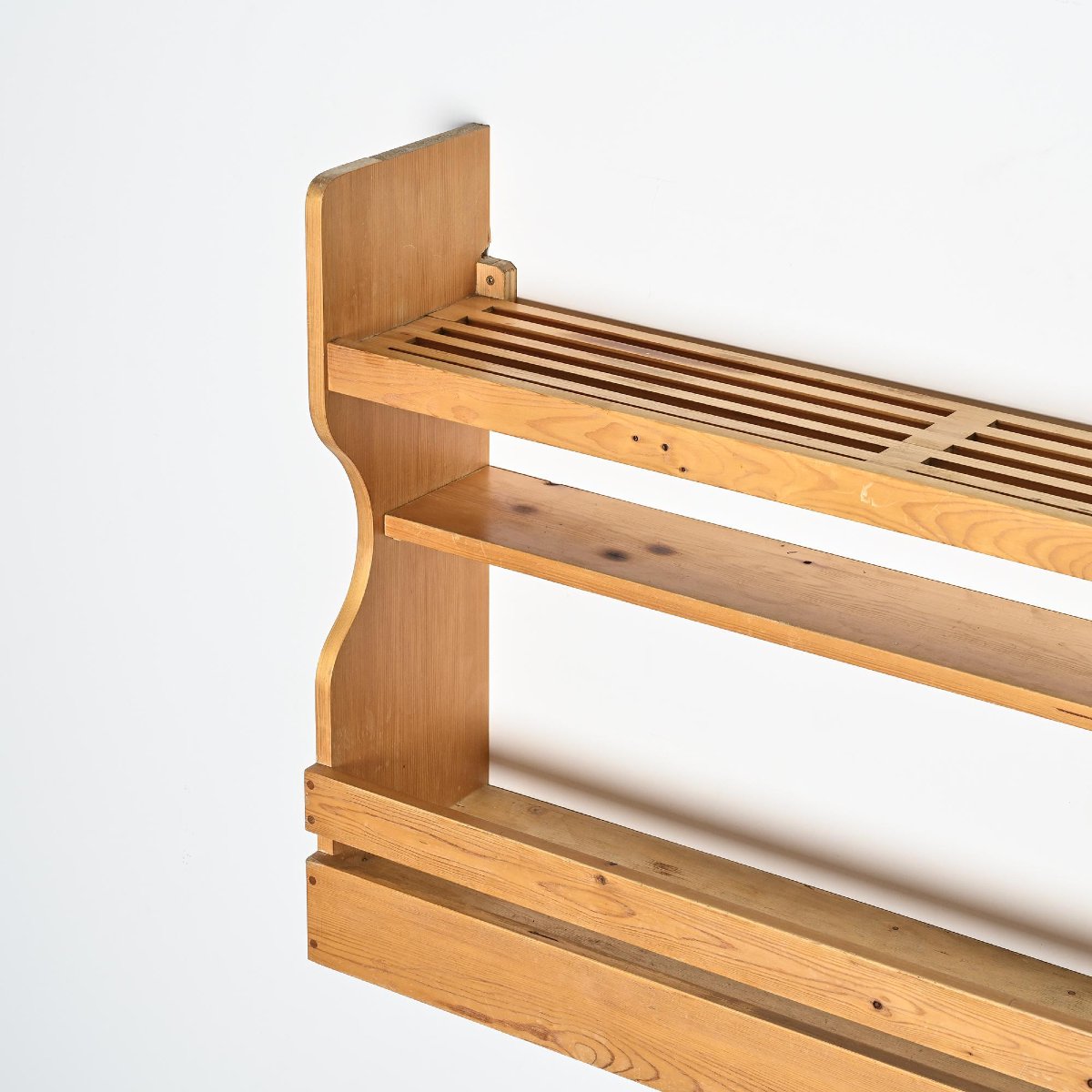 Pine Wall Shelf, Les Arcs 1800, Circa 1970 -photo-6