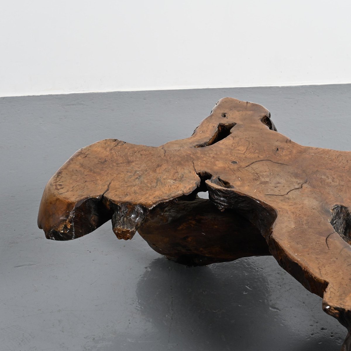 Brutalist Coffee Table Made Of Burl Elm, Circa 1960 -photo-3