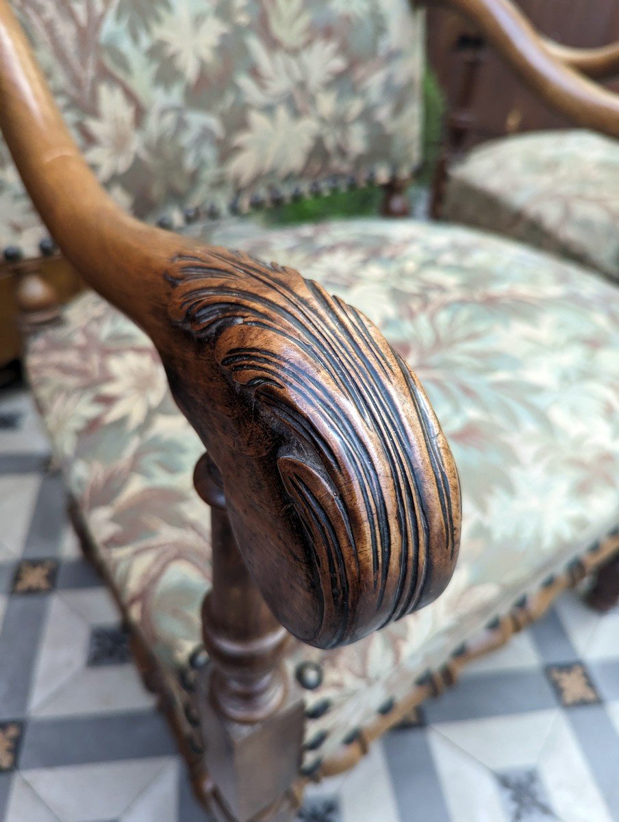 Paire De Fauteuils Style Louis XIII En Noyer-photo-2