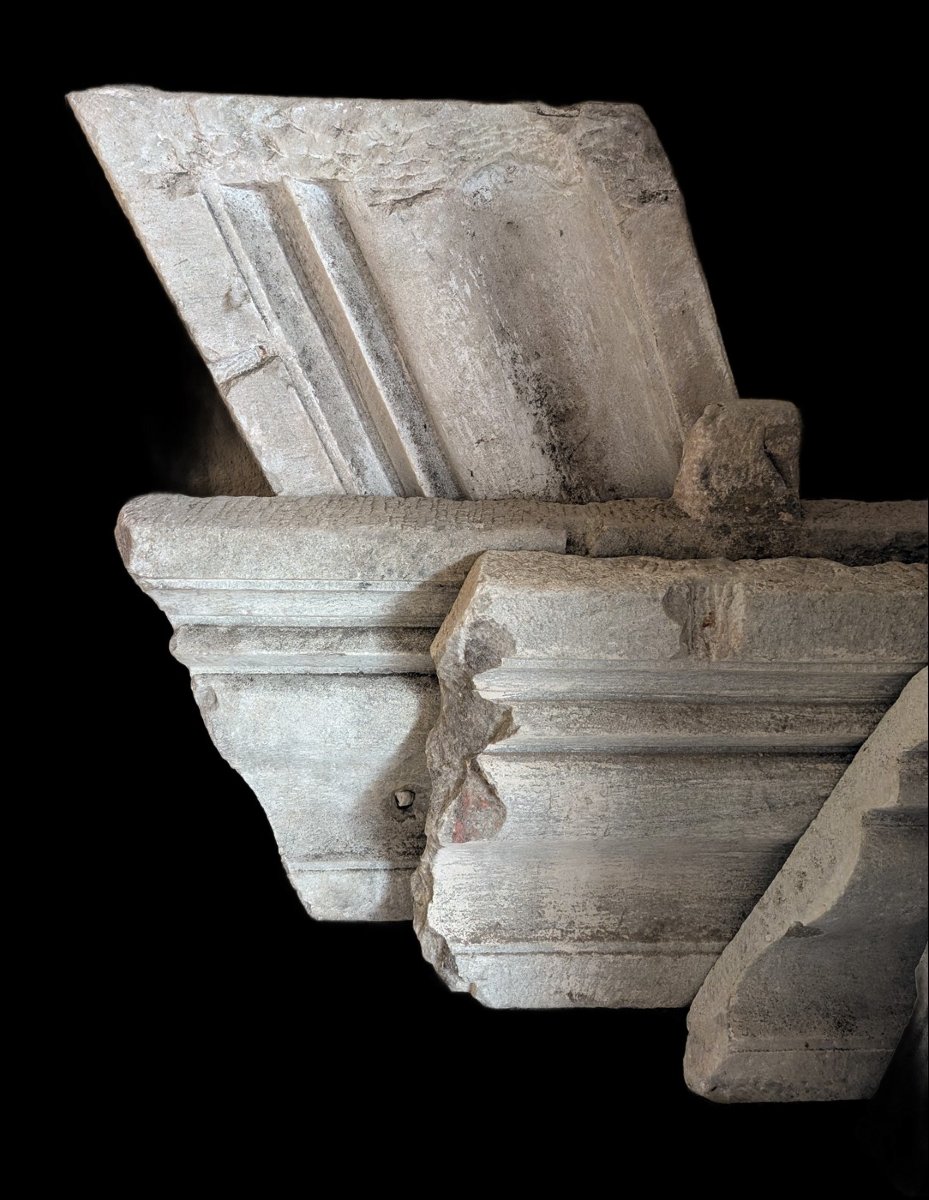 Marble And Granite Ensemble From The Facade Of A Haveli In Rajasthan-photo-3