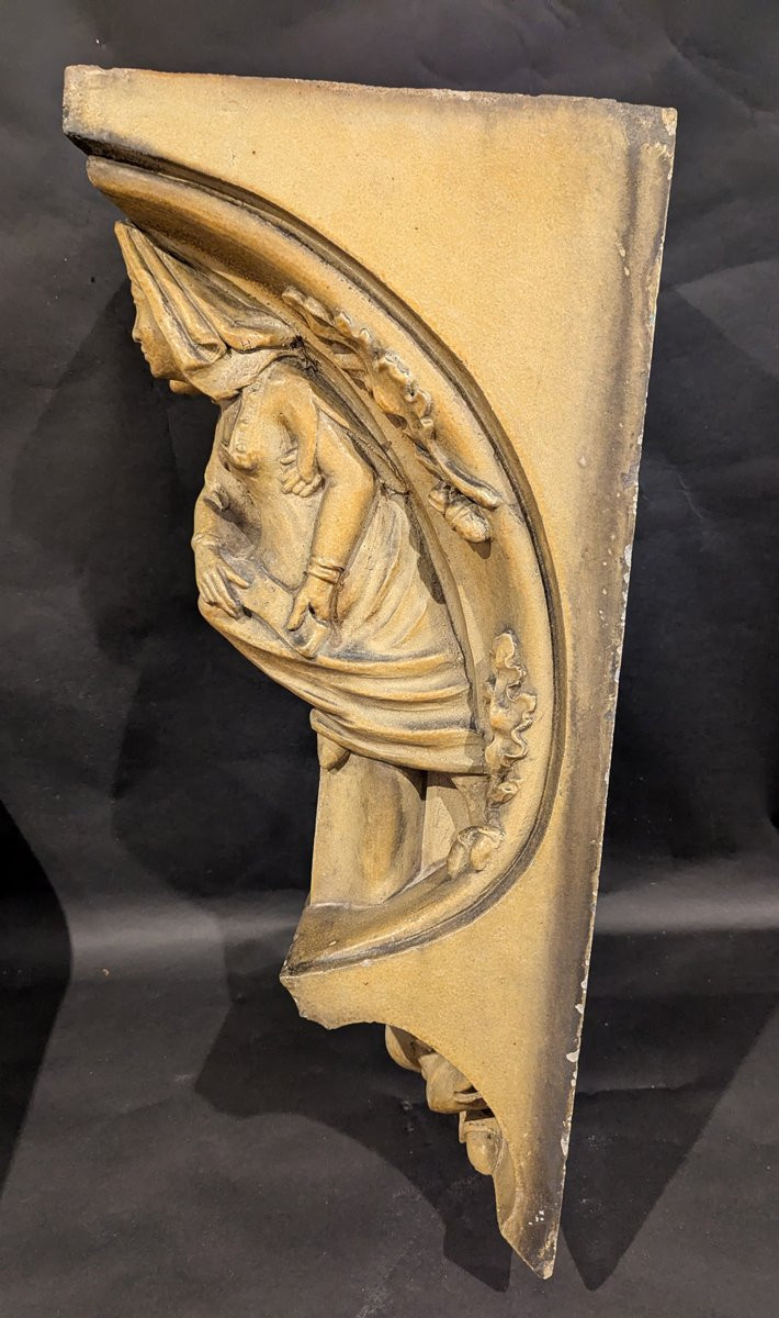 Emile Muller (1823-1889) Grande Console d'applique en grès aux personnages médiévaux-photo-4