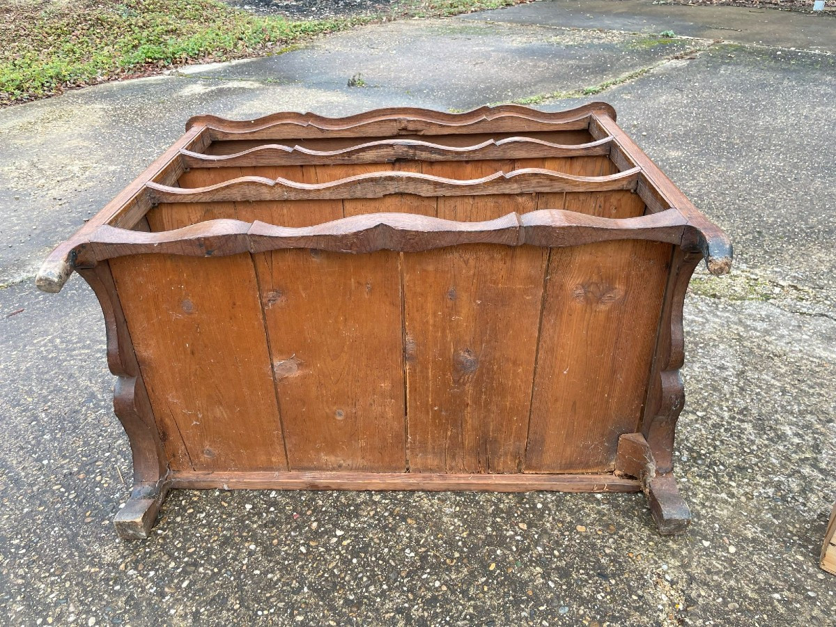Louis XV Chest Of Drawers In Period Oak And In Fair Condition With Few Restorations -photo-4
