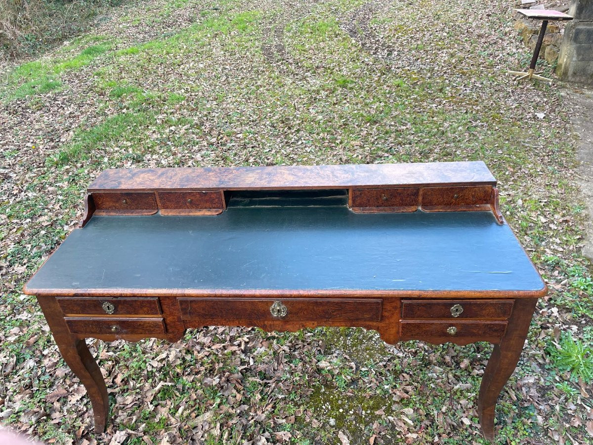 Grand bureau Louis Philippe 1820-40 en noyer et cuir -photo-5