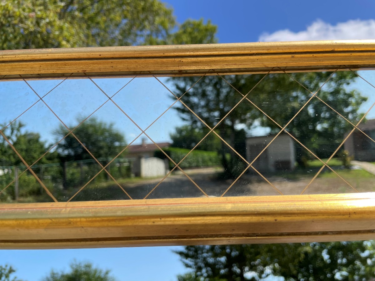Miroir vintage  avec parcloses et motifs 1950-60 en bois doré et verre en bon état . -photo-3