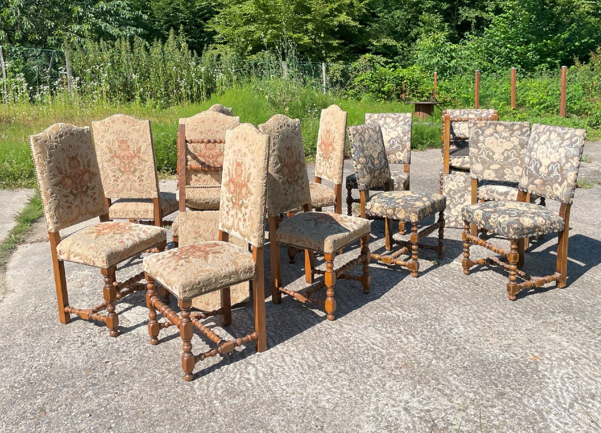 14 Chaises style Louis XIII 