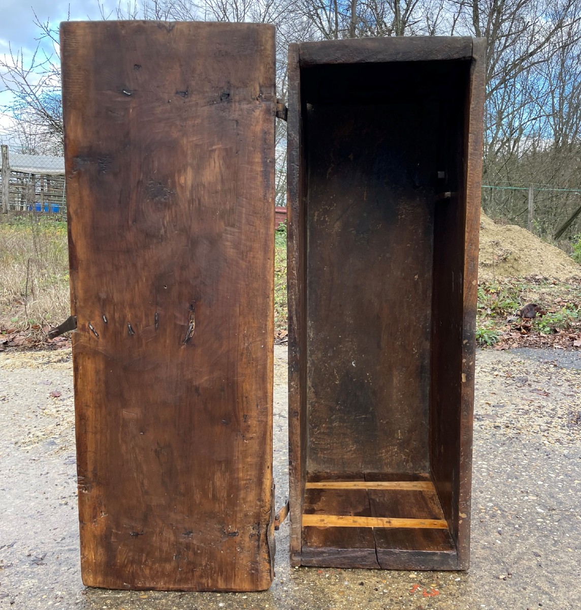 Petit Coffre du 18ème siècle Louis XIII en bois de noyer-photo-4