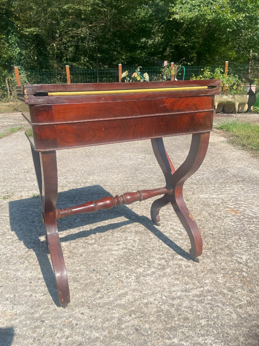 Table à jeux en portefeuille début 19ème siècle en noyer et acajou-photo-6