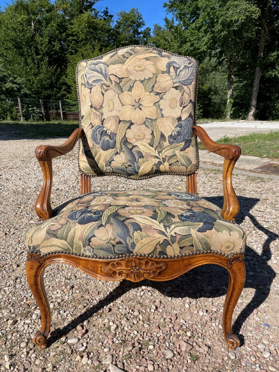 Fauteuil en noyer en Bon état 