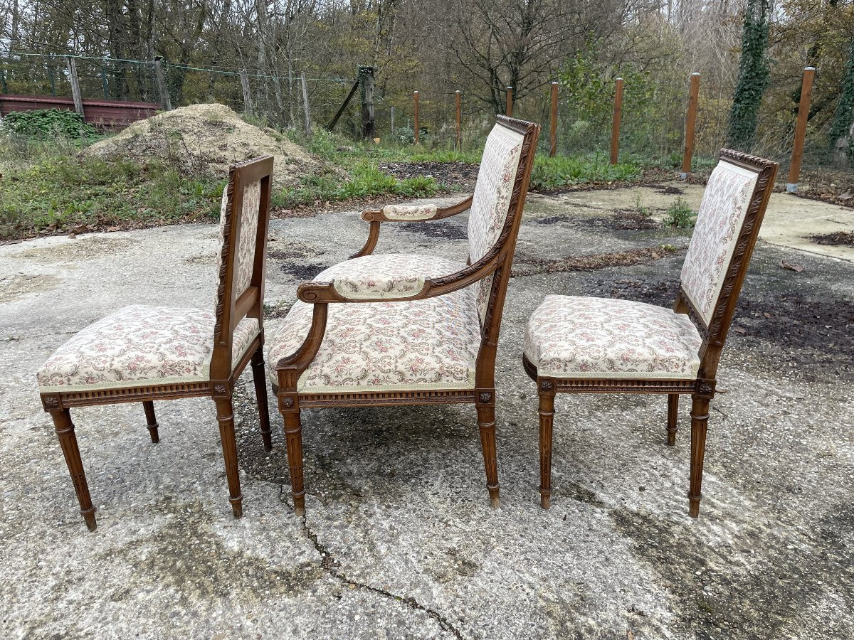 Banquette et 2 chaises style Louis XVI  en bon état-photo-8