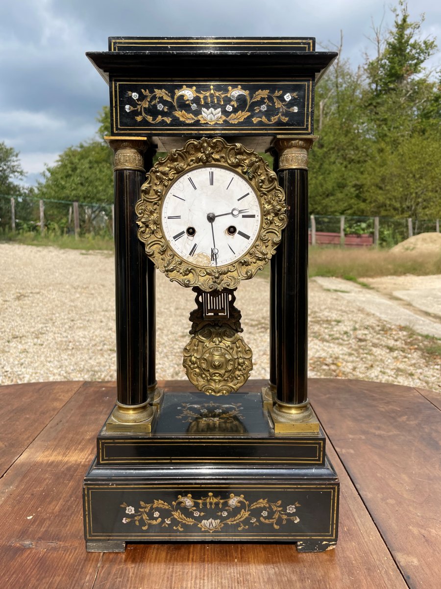 Napoleon III Clock With 4 Columns From The 19th Century In Wood And Marquetry-photo-2