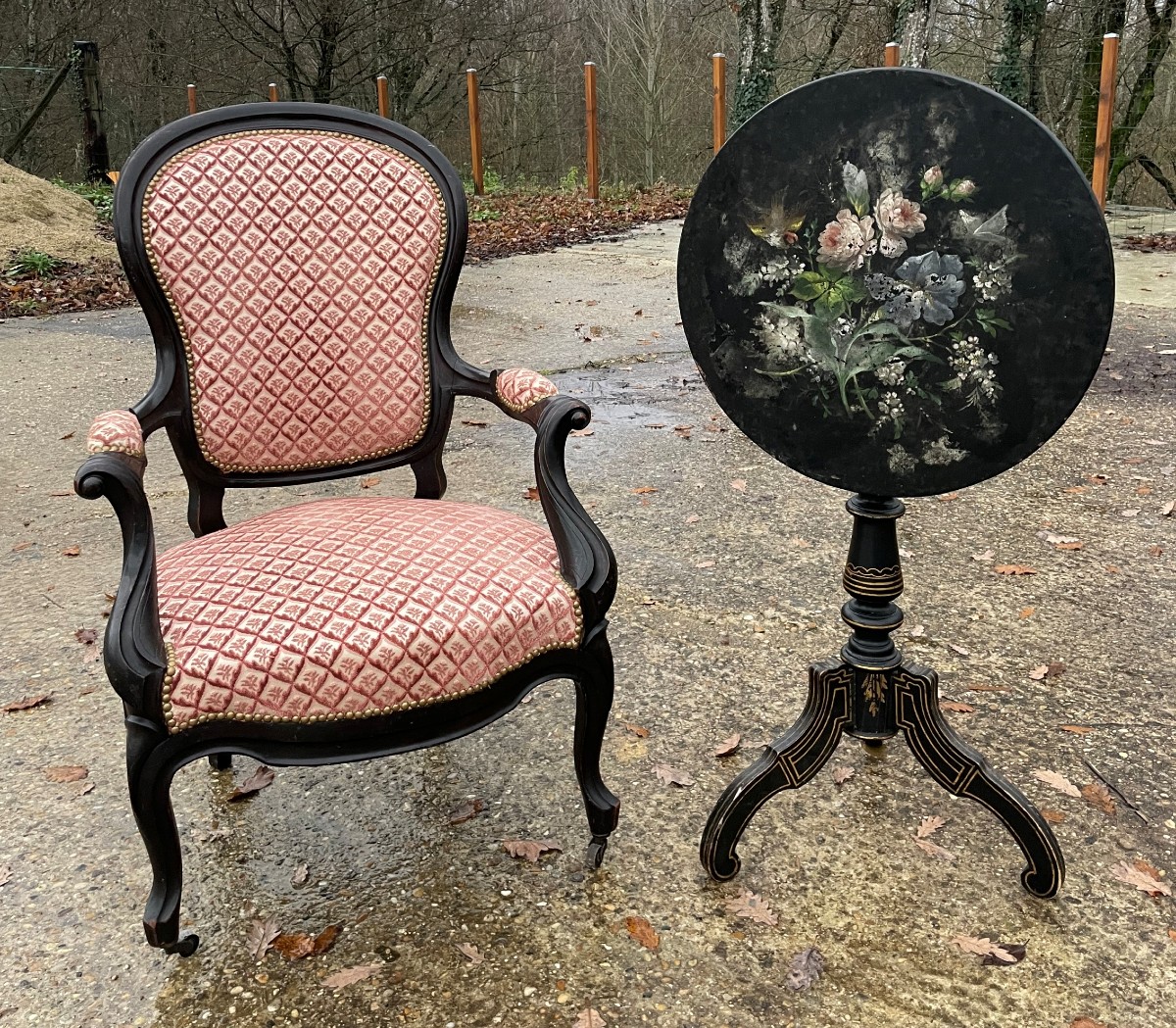 Fauteuil et guéridon du 19ème Siècle Napoléon III