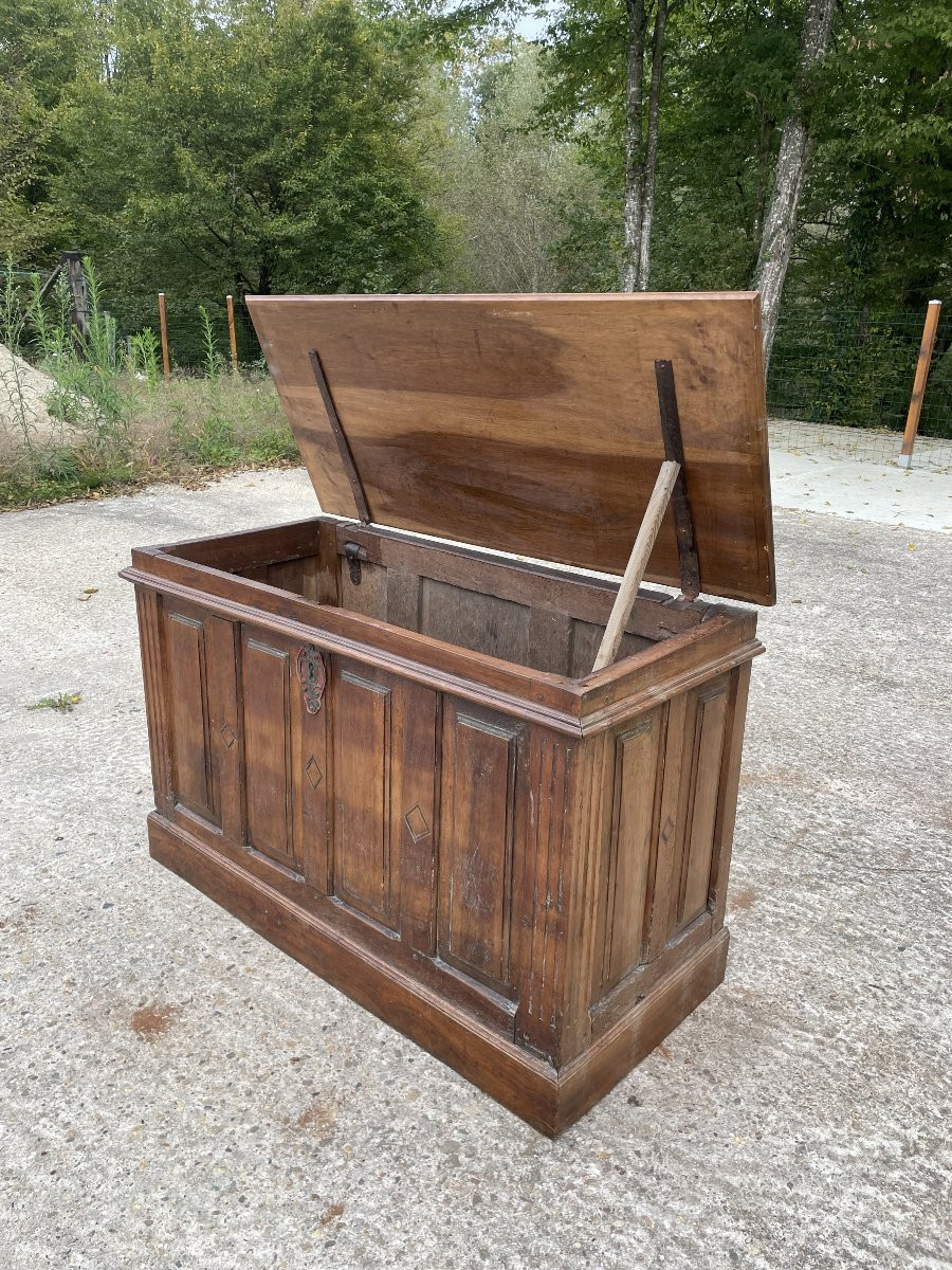 Large 19th-18th Century Walnut Wooden Chest-photo-3