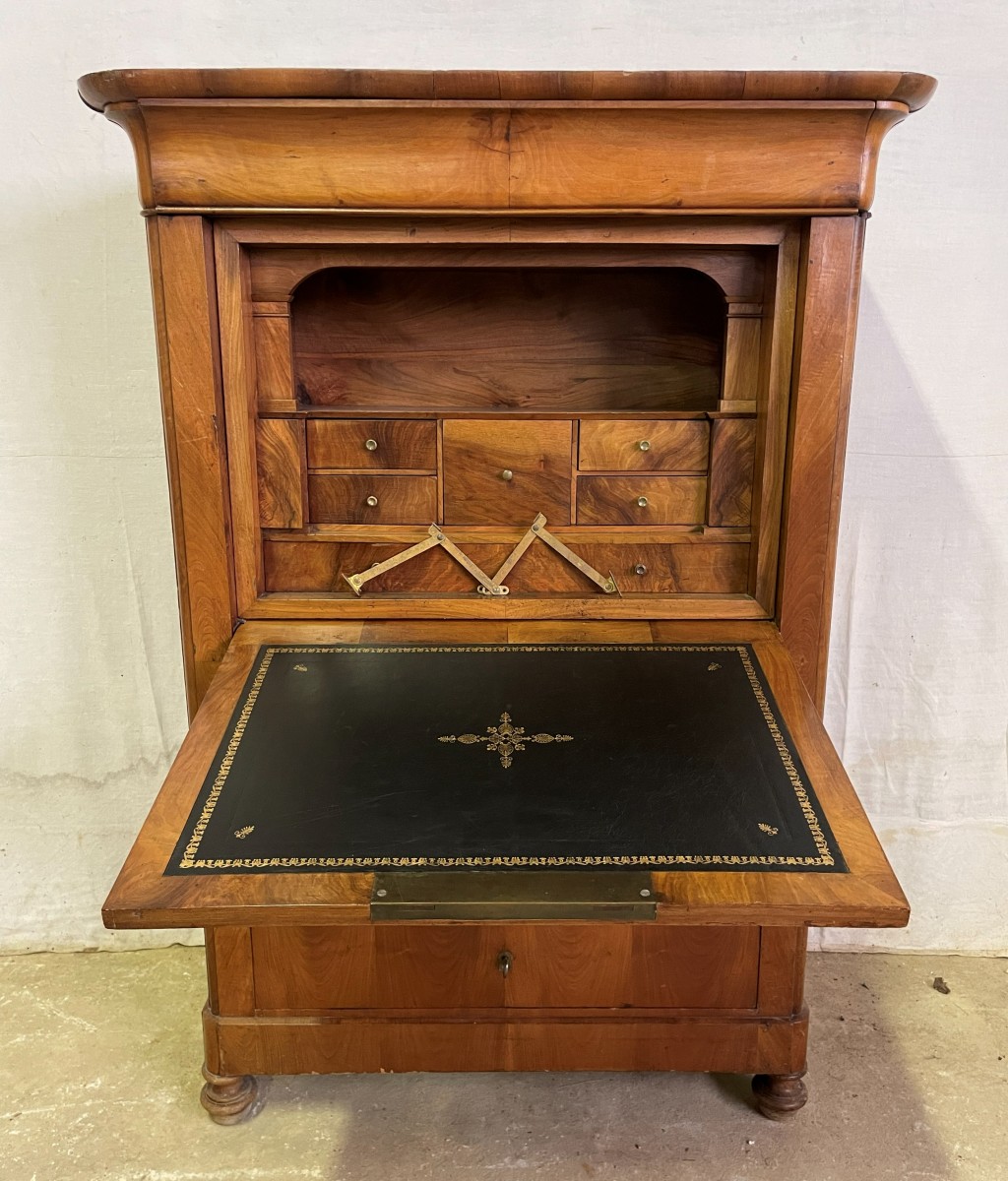 19th Century Louis Philippe Secretary In Solid Walnut And Veneer