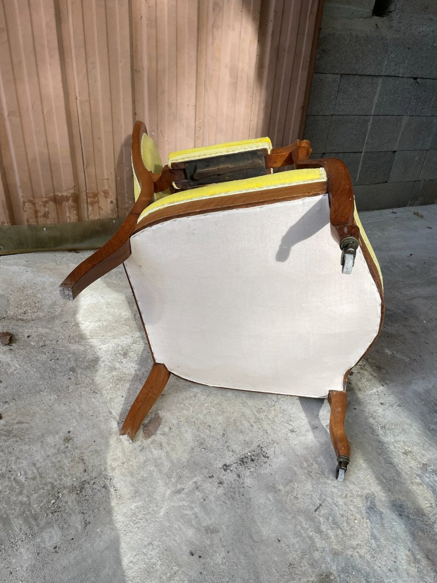 Two 19th-century Yellow Voltaire Armchairs In Walnut -photo-7