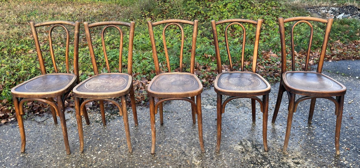 5 Bistro Chairs From 1900 
