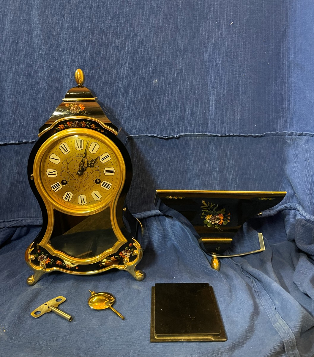 Horloge de cheminée Suisse style Louis XV 