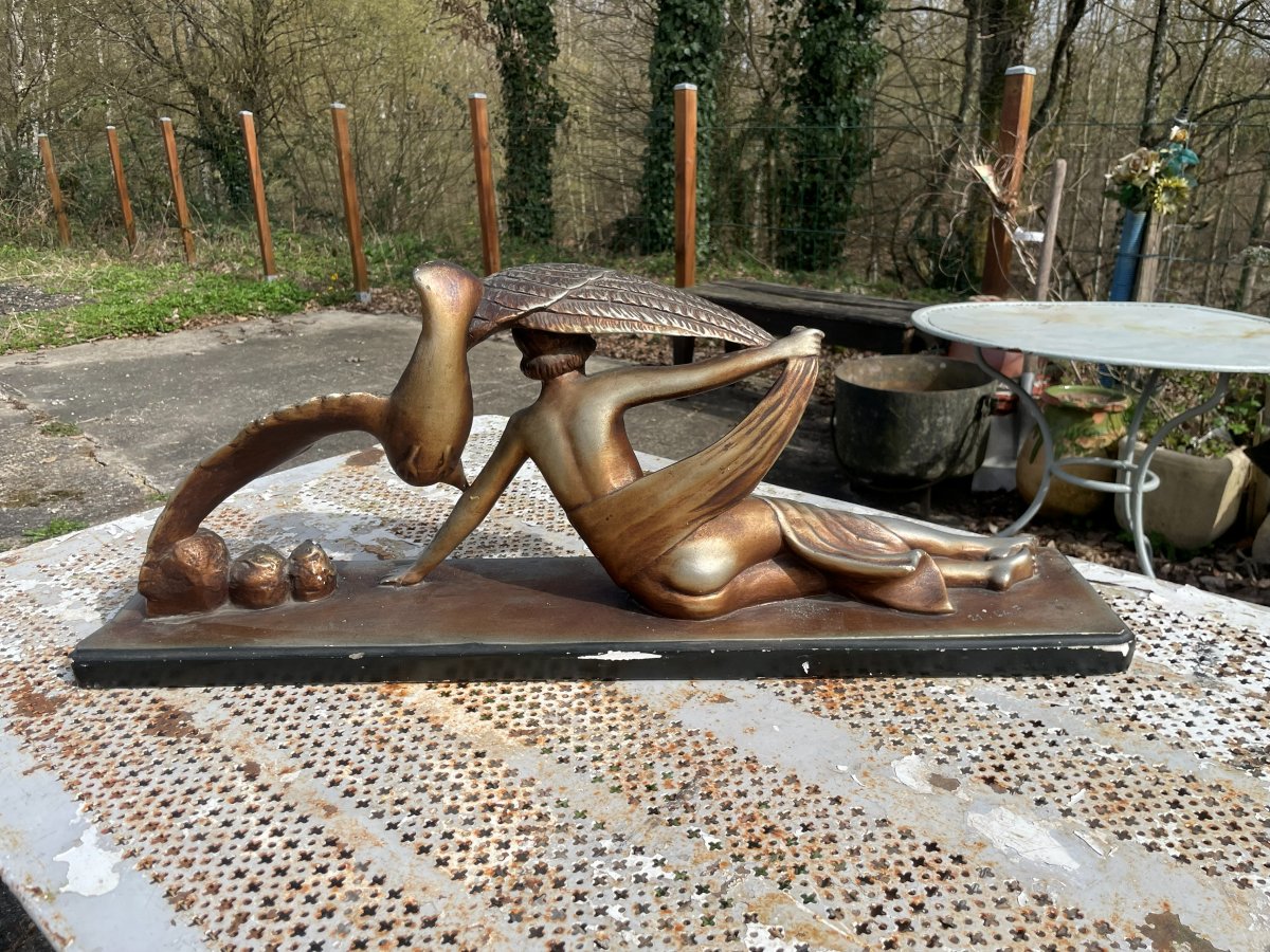 1930 Plaster Sculpture "the Woman Who Takes Flight" -photo-2