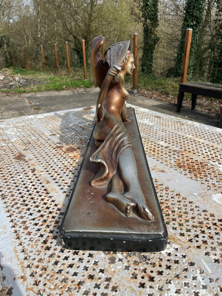 1930 Plaster Sculpture "the Woman Who Takes Flight" -photo-4