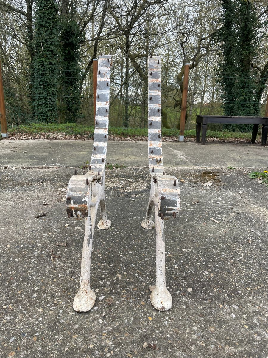 2 Pieds de banc en fonte -photo-1