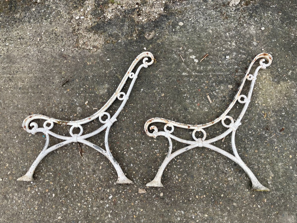 2 Pieds de banc en fonte -photo-2