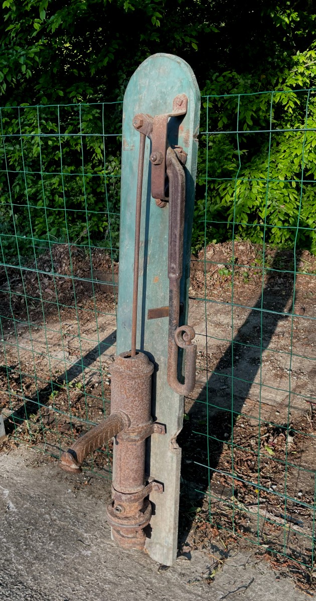 Pompe à eau mural pour le jardin