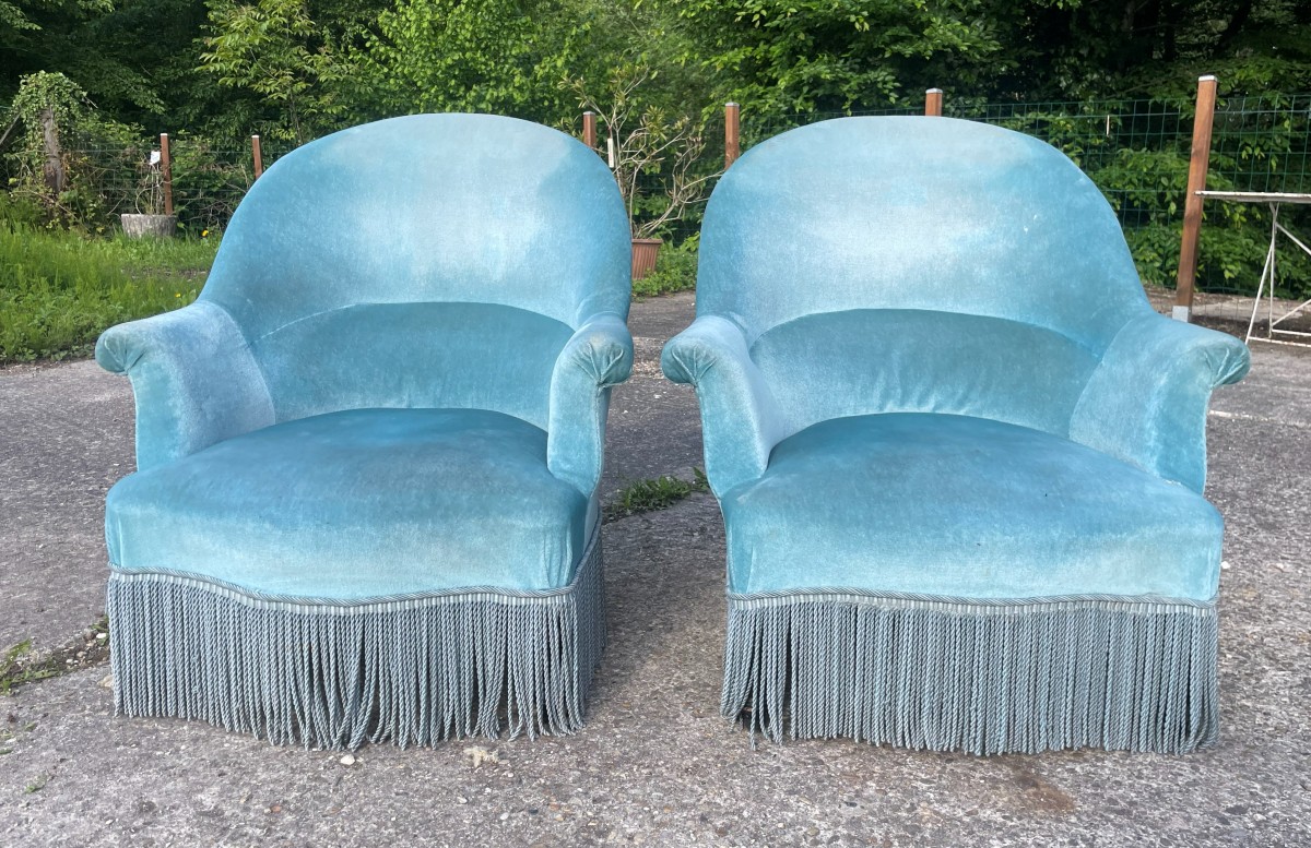2 Fauteuils N III bleu azur dit crapaud au 19ème siècle 