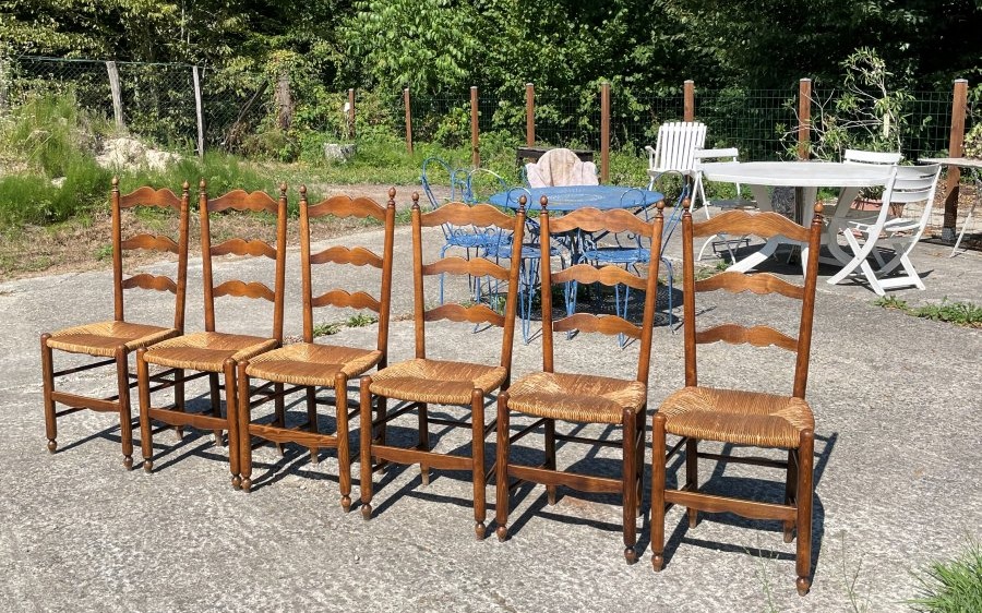 6 Chaises paillées en bon état 