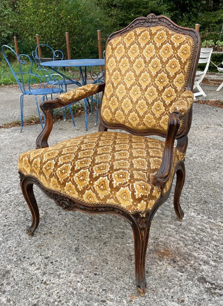 Louis XV-style Armchair 