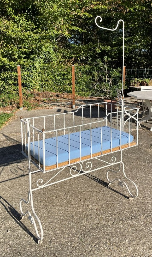19th-century Wrought-iron Baby Crib 