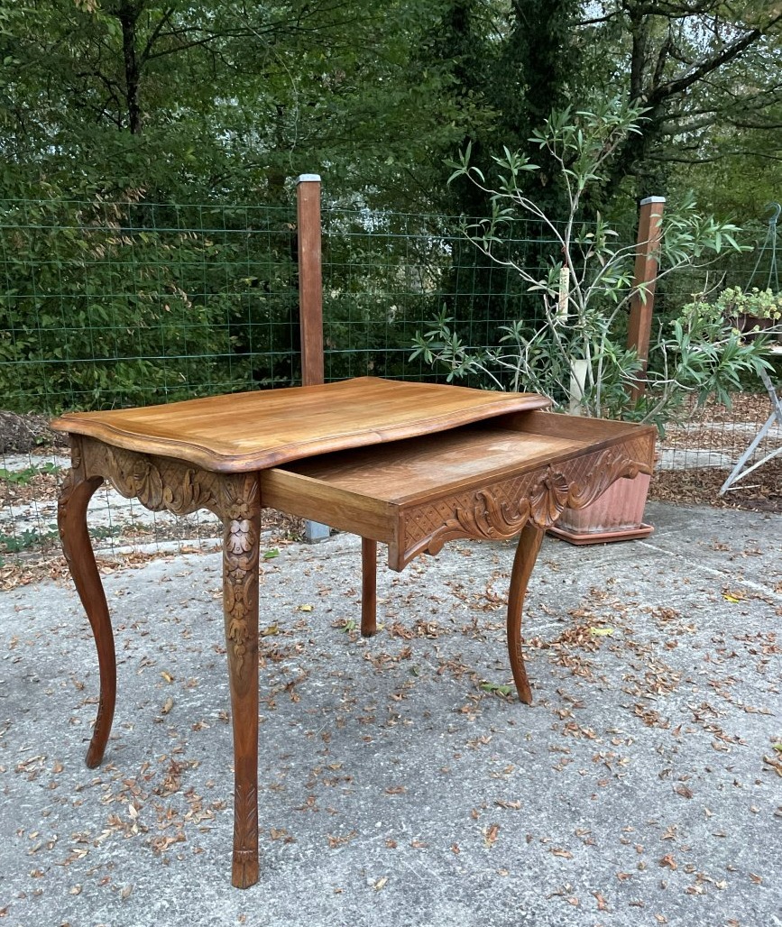 Table bureau ou desserte de salon Style Louis XV 