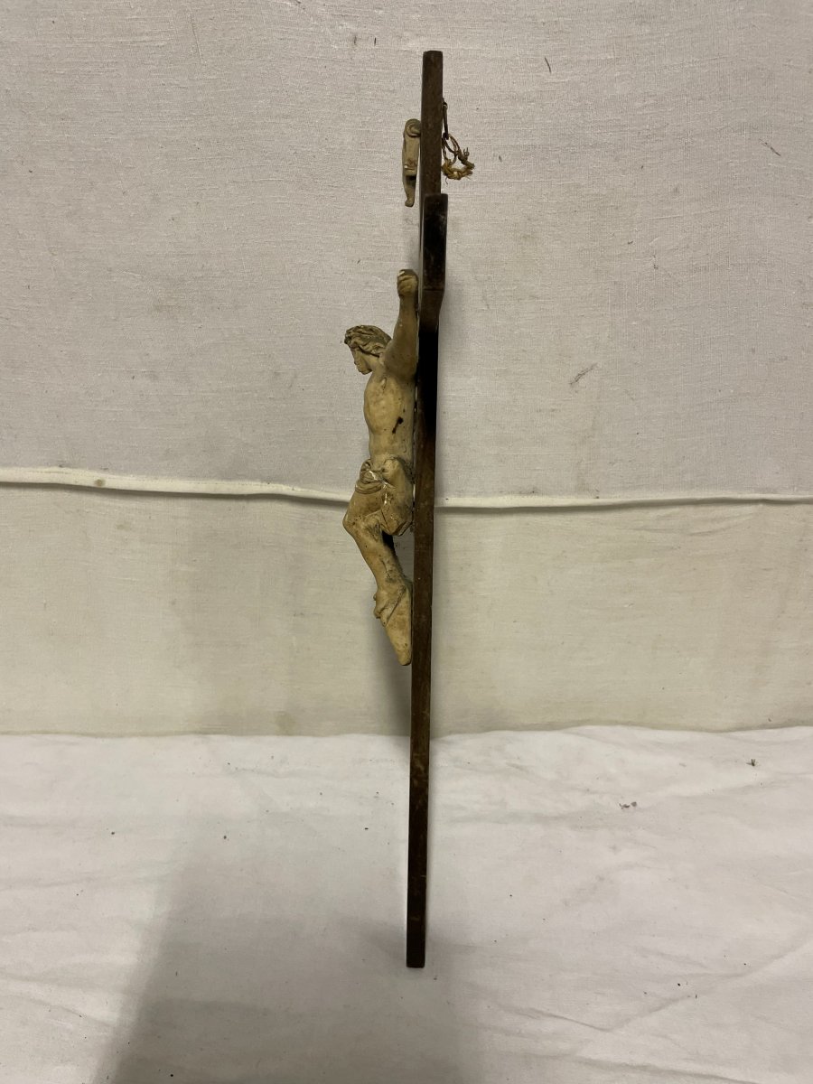 Jesus On The Cross, Plaster And Wood -photo-4