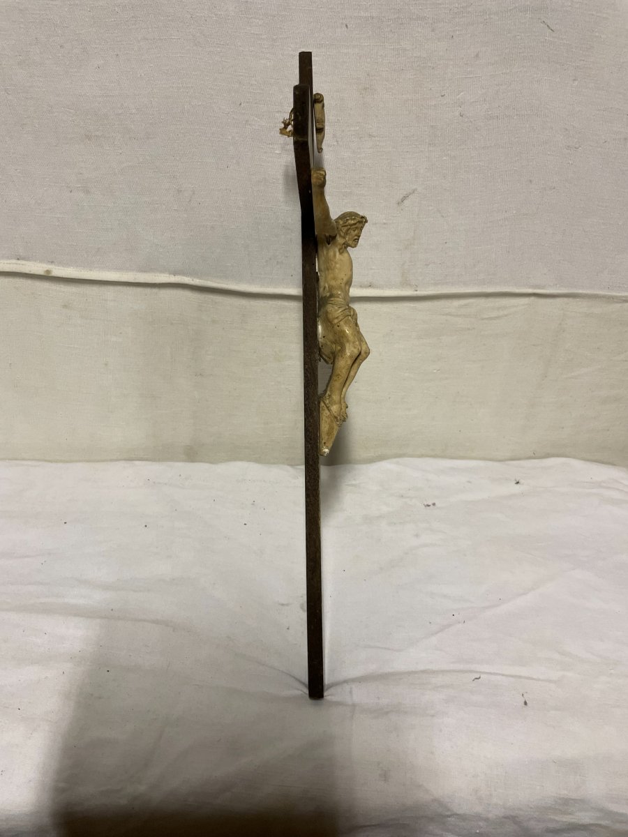 Jesus On The Cross, Plaster And Wood -photo-5