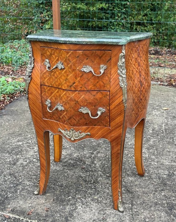 Mini Commode Style Louis XV 